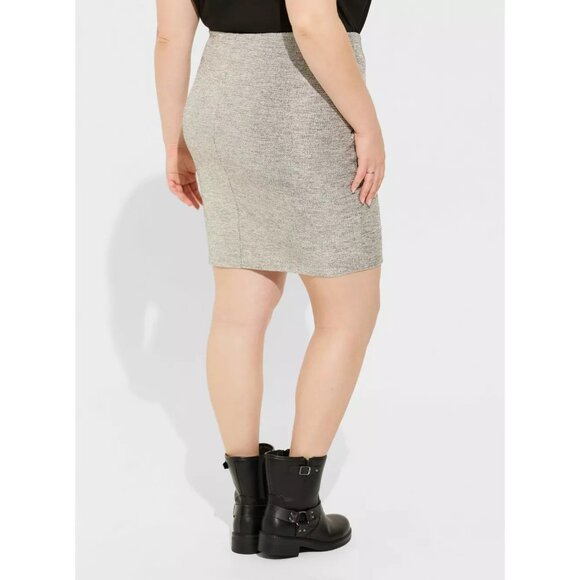 NWT Torrid Mini Foil Knit Tulip Skirt with Ruching in Silver Size 10 - Picture 11 of 11